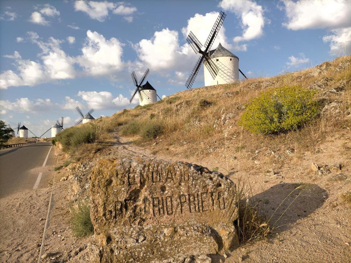 Azafran Consuegra Guest House Exterior photo