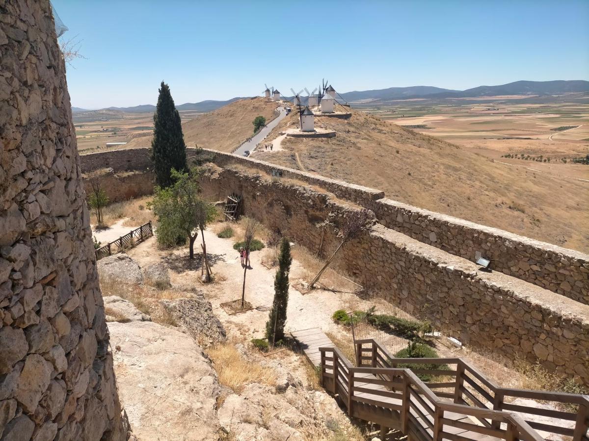 Azafran Consuegra Guest House Exterior photo